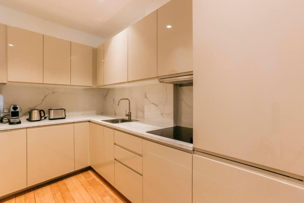 Modern 2 Bedrooms Near Louvre Paris Eksteriør bilde